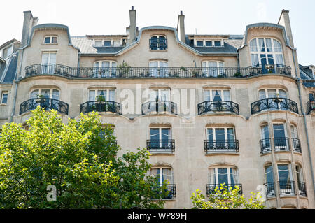 Paris, Architektur, Hector Guimard, Ensemble 17,19,21 rue La Fontaine, 8,10 rue Agar, 43 rue Gros, 1910-1912 Banque D'Images