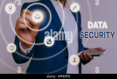 Main conceptuel écrit, indiquant la sécurité des données. Cryptage du disque dur la confidentialité concept signifiant blindage passe des sauvegardes Banque D'Images