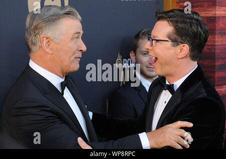 Los Angeles, Californie, USA 7 Septembre 2019 L'Acteur Alec Baldwin et l'acteur Sean Hayes assister au Comedy Central Roast d'Alec Baldwin, le 7 septembre 2019 au Saban Theatre de Los Angeles, Californie, USA. Photo de Barry King/Alamy Live News Banque D'Images