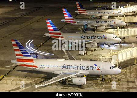 Phoenix, États-Unis - 8 Avril 2019 : American Airlines Airbus A319 L'avion à l'aéroport de Phoenix (PHX) aux États-Unis. Banque D'Images