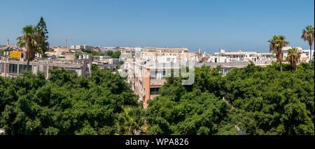 Les toits de Jaffa., Israël. À l'ouest sur le Boulevard Jérusalem Banque D'Images