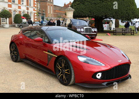 Aston Martin Vanquish Zagato de frein de tir (2018), Concours d'élégance 2019, Hampton Court Palace, East Molesey, Surrey, Angleterre, Royaume-Uni, Europe Banque D'Images