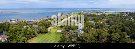 Panorama 180 degrés de waterfront et propriétés golf sur Fripp Island, Caroline du Sud Banque D'Images