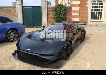 Aston Martin Vulcan (2016), Future Classic, Concours d'élégance 2019, Hampton Court Palace, East Molesey, Surrey, Angleterre, Grande-Bretagne, Royaume-Uni, Europe Banque D'Images