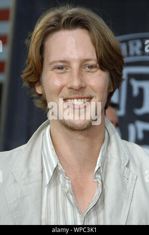 Gabriel Mann lors de la première mondiale de 'Les Seigneurs de Dogtown' tenue à Mann Grauman's Chinese Theatre à Hollywood, CA. L'événement a eu lieu le mardi 24 mai 2005. Photo par : SBM / PictureLux - Tous droits réservés Référence de dossier 33864-1438SBMPLX Banque D'Images