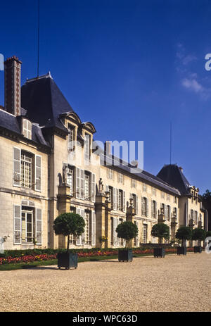 Das Schloss Malmaison à Rueil-Malmaison westlich von Paris résultant de la guerre Napoléon Kaiser von Frau und senneur Joséphine. Kaiserpaar offizie das Während Banque D'Images
