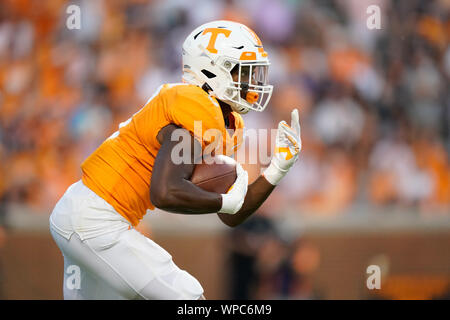 7 septembre 2019 : au cours de la NCAA football match entre les bénévoles de l'Université du Tennessee et de l'Université Brigham Young les couguars de Knoxville, TN/CSM Gangloff Tim Banque D'Images