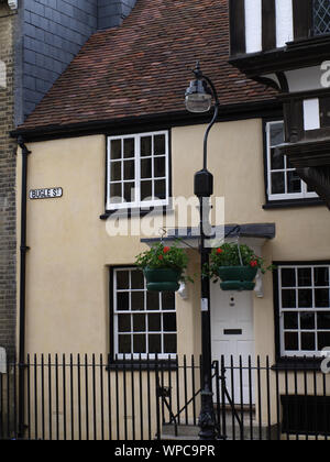 L'affichage dans la rue rue Southampton, Hampshire Bugle, England, UK Banque D'Images