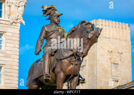 Liverpool, Royaume-Uni - 17 mai 2018 : Monument du roi Édouard VII par Sir William Goscombe John, à l'origine situé à St George's Hall mais sur un granit de Bronze Banque D'Images