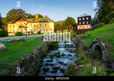 Karlova Studánka spa de montagne en République tchèque. Banque D'Images