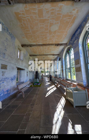 Fièrement assis dans le Kent's last cité médiévale deer park, Knole passés par image de la famille Sackville, qui vivent encore ici aujourd'hui. Banque D'Images