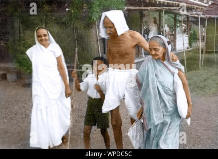 Mahatma Gandhi et d'autres, à Wardha, Maharashtra, Inde, Asie, 1939 Banque D'Images