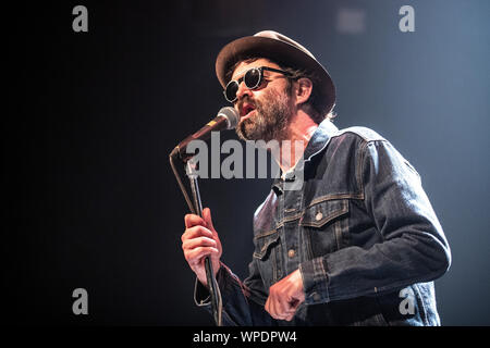 Oslo, Norvège. Août 28th, 2019. Le groupe de rock américain Eels effectue un concert live de la Rockefeller à Oslo. Ici chanteur, auteur-compositeur et musicien, Mark Oliver Everett est vu sur scène. (Photo crédit : Gonzales Photo - Terje Dokken). Banque D'Images