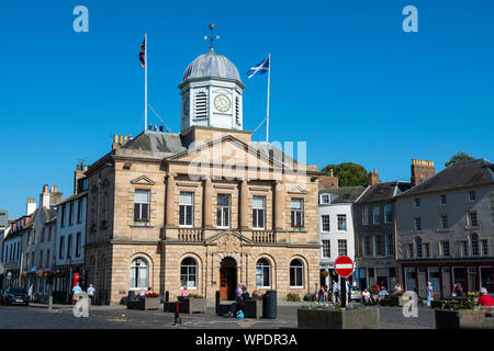 Kelso de ville et place du marché, Kelso, Scottish Borders, Scotland, UK Banque D'Images