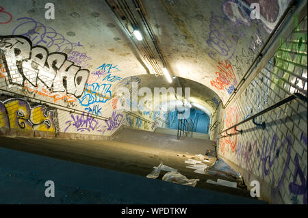 Paris, Métro, aufgelassene Gare Saint Martin - Paris, Métro, station St Martin abandonnés Banque D'Images