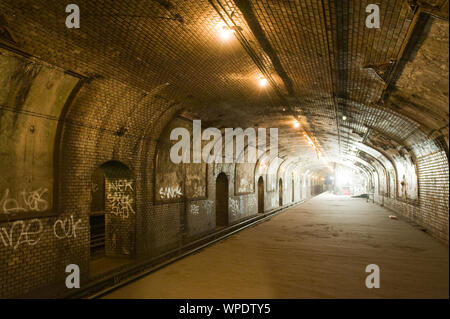 Paris, Métro, aufgelassene Gare Saint Martin - Paris, Métro, station St Martin abandonnés Banque D'Images