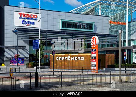 Le centre commercial de St Stephen, et Caffé Nero, à Hull, East Yorkshire, England UK Banque D'Images