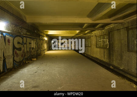 Paris, Métro, aufgelassene Gare Saint Martin - Paris, Métro, station St Martin abandonnés Banque D'Images