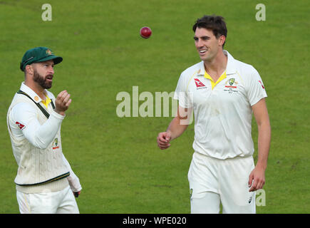 Manchester, UK. 8e Sept 2019. Matthew Wade et Pat de Cummins Australie pendant cinq jours du 4e Test Match Cendres Specsavers, au terrain de cricket Old Trafford, Manchester, Angleterre. Credit : Cal Sport Media/Alamy Live News Banque D'Images