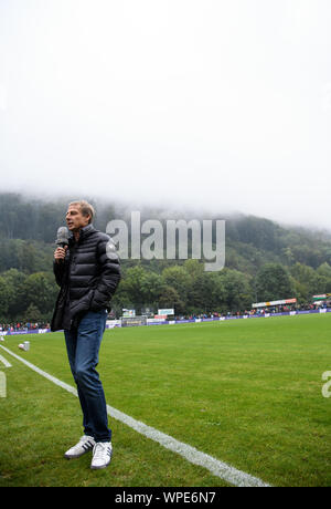 Jürgen Klinsmann à l'entrevue. Pour un match de bienfaisance retourne le 108 fois acteur national Jürgen 000 linsmann après Suhr. La cause de l'organisme de bienfaisance match est l'inauguration de la maison des enfants, K 19, un projet de la fondation Agapedia par K linsman n. GES/football/match de bienfaisance : Équipe Schwaben - Équipe Reste du monde, Football 08.09.2019 Match de bienfaisance/équipe : Schwaben par rapport à l'équipe, Reste du monde, SC Geislingen, Septembre 8, 2019 | dans le monde entier Banque D'Images