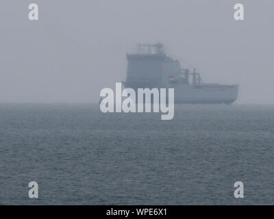 Sheerness, Kent, UK. 9 Septembre, 2019. Auxiliaire de la Flotte royale navire 'la baie de Lyme' aperçoit au large de Sheerness, Kent ce matin. Appel de demandes la baie de Lyme est une classe Bay landing ship dock auxiliaire de la Royal Fleet Auxiliary. Commander auprès de Swan Hunter en 2000, le navire a été lancé en 2005. Credit : James Bell/Alamy Live News Banque D'Images