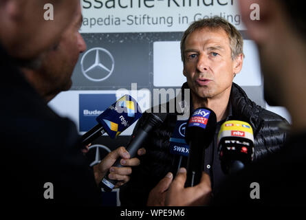 Portrait, portrait, portrait, tête. Jürgen Klinsmann à l'entrevue. Pour un match de bienfaisance retourne le 108 fois acteur national Jürgen 000 linsmann après Suhr. La cause de l'organisme de bienfaisance match est l'inauguration de la maison des enfants, K 19, un projet de la fondation Agapedia par K linsman n. GES/football/match de bienfaisance : Équipe Schwaben - Équipe Reste du monde, Football 08.09.2019 Match de bienfaisance/équipe : Schwaben par rapport à l'équipe, Reste du monde, SC Geislingen, Septembre 8, 2019 | dans le monde entier Banque D'Images