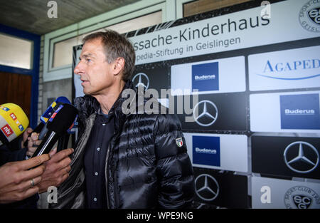 Portrait, portrait, portrait, tête. Jürgen Klinsmann à l'entrevue. Pour un match de bienfaisance retourne le 108 fois acteur national Jürgen 000 linsmann après Suhr. La cause de l'organisme de bienfaisance match est l'inauguration de la maison des enfants, K 19, un projet de la fondation Agapedia par K linsman n. GES/football/match de bienfaisance : Équipe Schwaben - Équipe Reste du monde, Football 08.09.2019 Match de bienfaisance/équipe : Schwaben par rapport à l'équipe, Reste du monde, SC Geislingen, Septembre 8, 2019 | dans le monde entier Banque D'Images