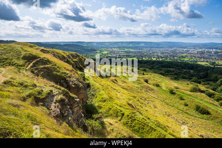 Cleeve Hill Cheltenham Spa donnant sur l'escarpement, Angleterre Banque D'Images