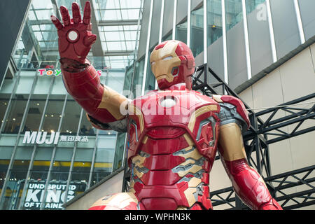 KL,Malaisie - Septembre 7,2019 : une immense statue d'homme de fer l'affichage à l'KL Pavilion pour les Studios Marvel Heroes de dix ans la pièce en Malaisie. Banque D'Images