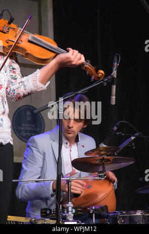 Fête du livre du château de Buda - Sept 08, 2019 - Budapest, Hungary - Crédit - Bande Kamam Ilona Barna, BIPHOTONEWS, Alamy Banque D'Images