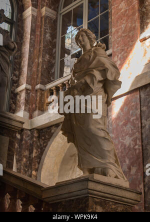 Une photo d'une des statues à l'intérieur de Drottningholm. Banque D'Images