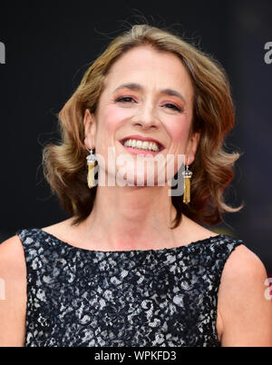 Raquel Cassidy assister à la première mondiale de Downton Abbey, tenue à l'Cineworld Leicester Square, Londres. Banque D'Images