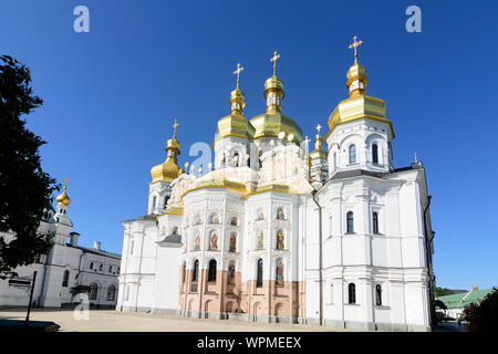 Kiev, Kiev : Cathédrale de la Dormition, à la Laure de Pechersk (monastère des grottes), monastère chrétien orthodoxe historique , à Kiev, Ukraine Banque D'Images