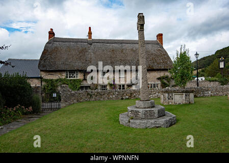 St Michael's Church, Axmouth, Devon. Banque D'Images