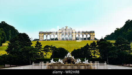 Le palais de Schönbrunn/Palais Schönbrunn à Vienne en Autriche, a été la principale résidence d'été des souverains Habsbourg. T Banque D'Images