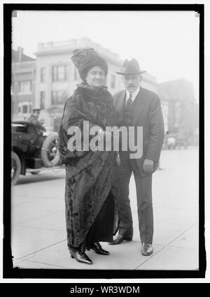 McCLURE, DR. Avec le DR. MARIA MONTESSORI Banque D'Images