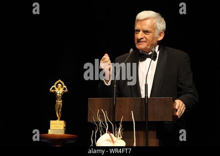 Business Centre Club gala. 16 01 2010 Varsovie, Pologne. Sur la photo : Jerzy Buzek Banque D'Images