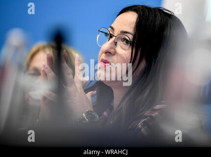 Berlin, Allemagne. 10 Sep, 2019. Dilek Kalayci (SPD) de Berlin, le sénateur pour la santé, les soins et l'égalité, la parole à l'Senat-Pk dans le Rotes Rathaus. Credit : Britta Pedersen/dpa-Zentralbild/dpa/Alamy Live News Banque D'Images