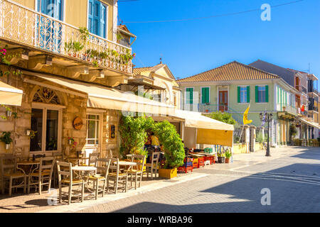 Rue de la vieille ville de Lefkas (Lefkada), l'île Ionienne, Grèce Banque D'Images