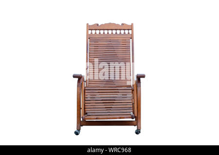 Chaises en bois inclinable avec une roulette de défilement isolé sur un fond blanc. Banque D'Images
