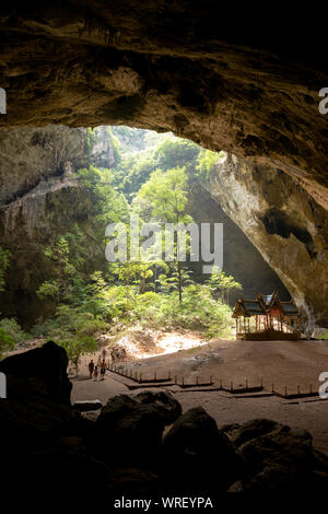 Grotte de Phraya Nakhon est le plus visité est un pavillon à pignons construit pendant le règne du Roi Rama sa beauté et distinctif ident Banque D'Images