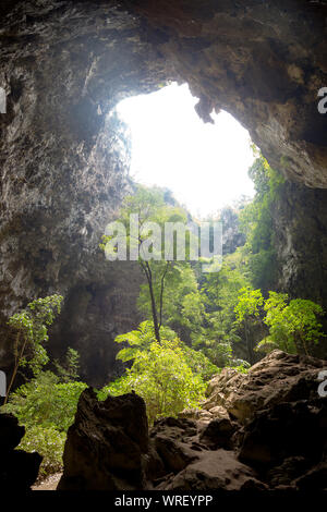 Grotte de Phraya Nakhon est le plus visité est un pavillon à pignons construit pendant le règne du Roi Rama sa beauté et distinctif ident Banque D'Images