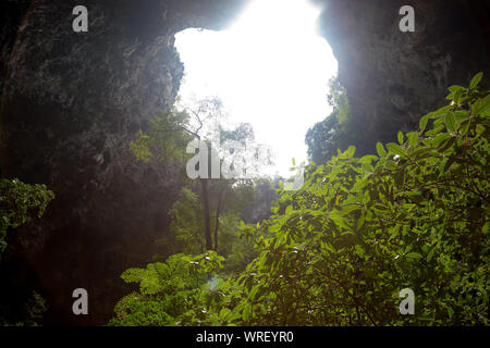 Grotte de Phraya Nakhon est le plus visité est un pavillon à pignons construit pendant le règne du Roi Rama sa beauté et distinctif ident Banque D'Images