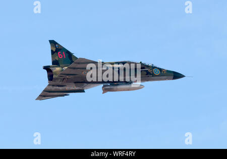 Saab 37 Viggen de Thunderbolt l'Armée de l'air suédoise vol historique à l'Air Show 2019 Southport Banque D'Images