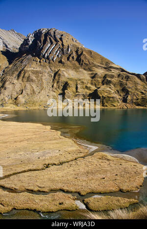 Paysages à la Laguna Carhuacocha, Cordillera Huayhuash, Ancash, Pérou Banque D'Images