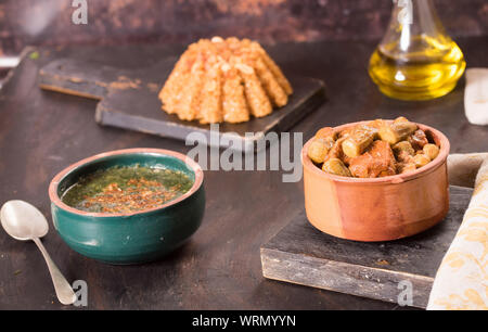 Cuisine orientale, crevettes et Kofta et kabab sur un plat de style Banque D'Images
