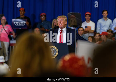 Fayetteville, États-Unis. 09Th Sep 2019. Le président Donald J. Trump prend la parole lors du rassemblement à MAGA Fayetteville. Credit : SOPA/Alamy Images Limited Live News Banque D'Images