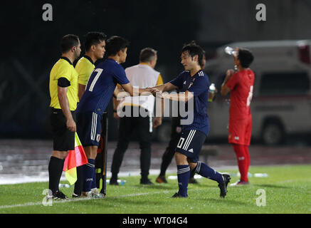 Yangon, Myanmar. 10 Septembre, 2019. Takefusa Kubo, Shoya Nakajima (JPN), le 10 septembre 2019 Football/soccer - Coupe du Monde FIFA : Qatar Asie 2022 Deuxième tour qualificatif Groupe F match entre le Myanmar 0-2 Japon à Stade Thuwunna à Yangon, Myanmar, Crédit : AFLO/Alamy Live News Banque D'Images