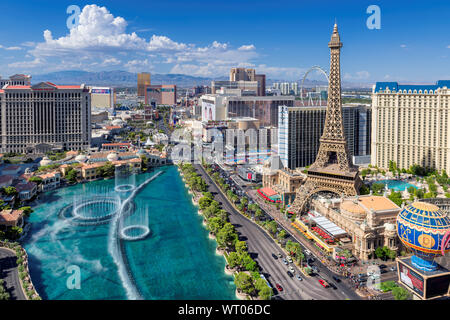 Strip de Las Vegas skyline comme vu à sunny day, Nevada Banque D'Images