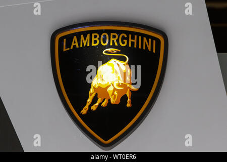 Francfort, Allemagne. 10 Sep, 2019. Close-up du logo de la voiture Italienne Lamborghini fabricant au 2019 Internationale Automobil-Ausstellung (AAI). (Photo de Michael Debets/Pacific Press) Credit : Pacific Press Agency/Alamy Live News Banque D'Images